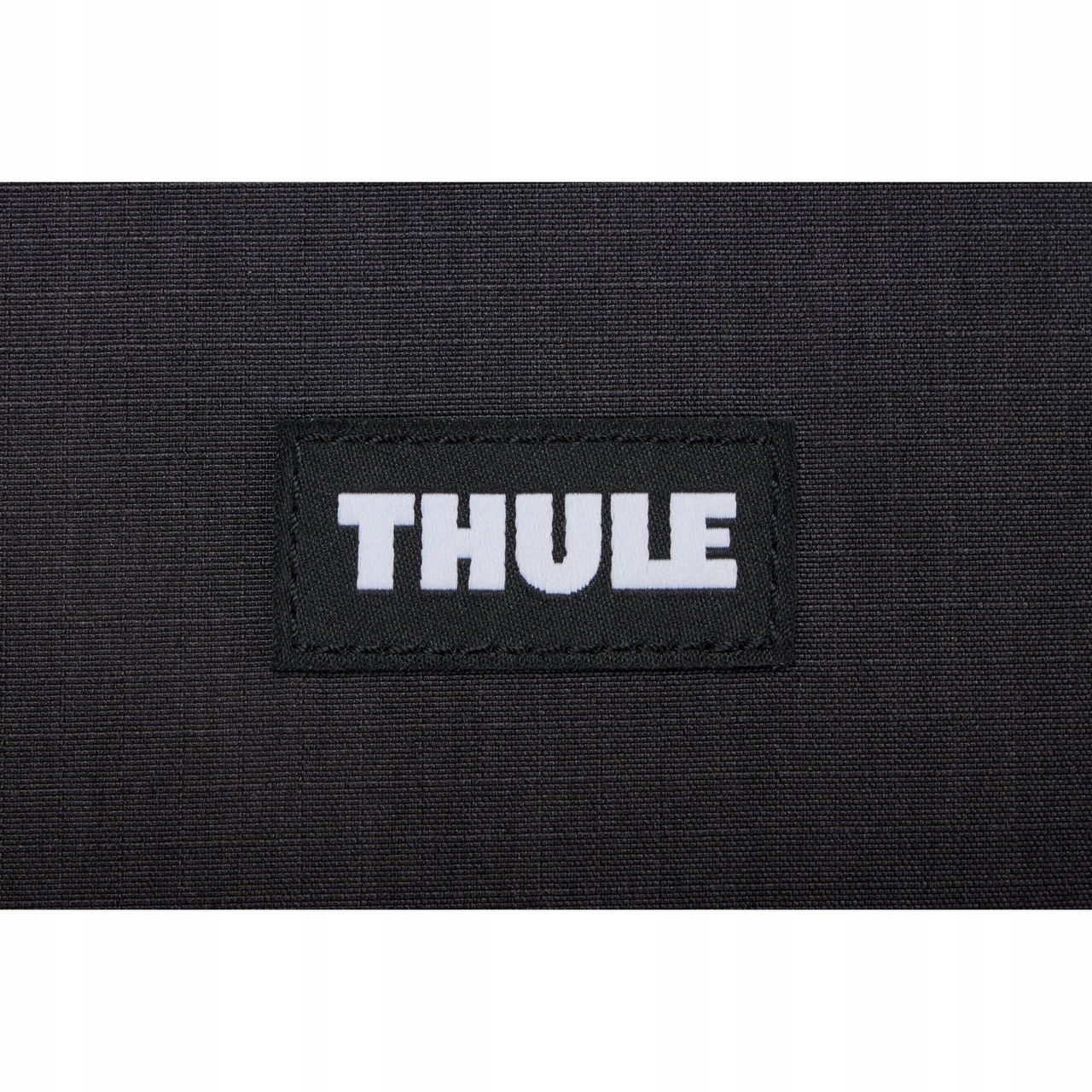 Przestronna kieszeń na akcesoria