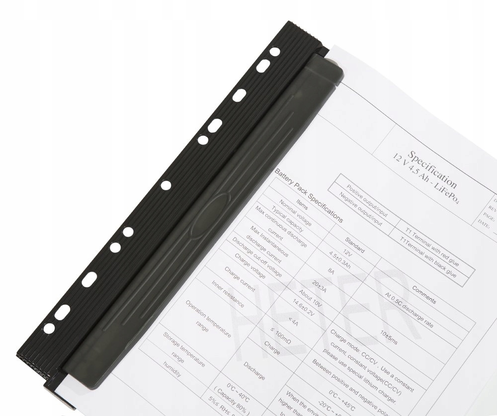 Wytrzymała konstrukcja z metalowym mechanizmem