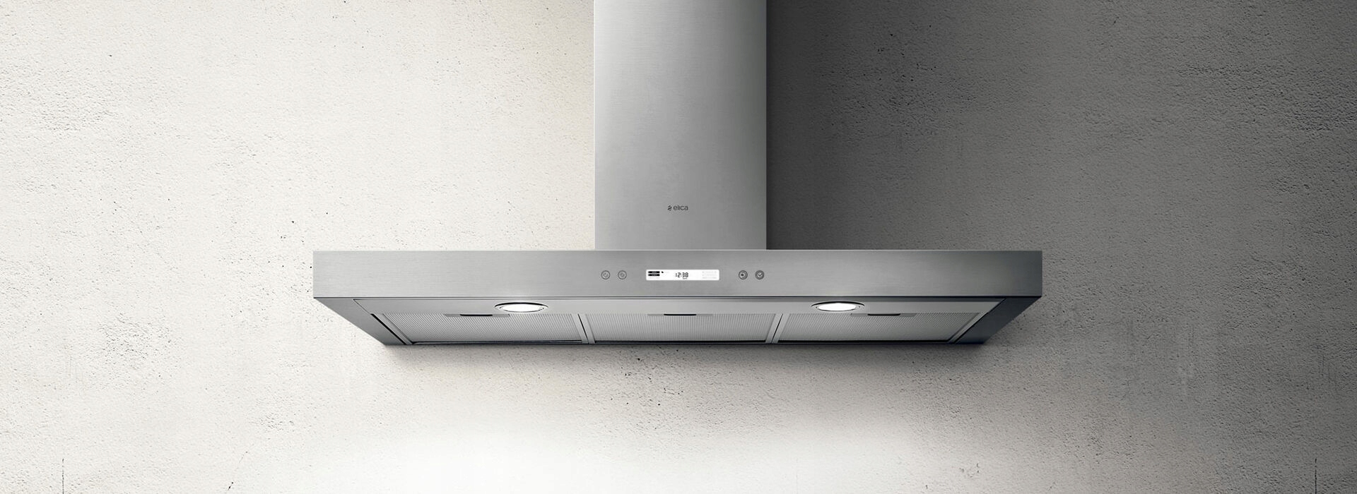 Prosta obsługa – Przyciski Soft Touch i panel LCD