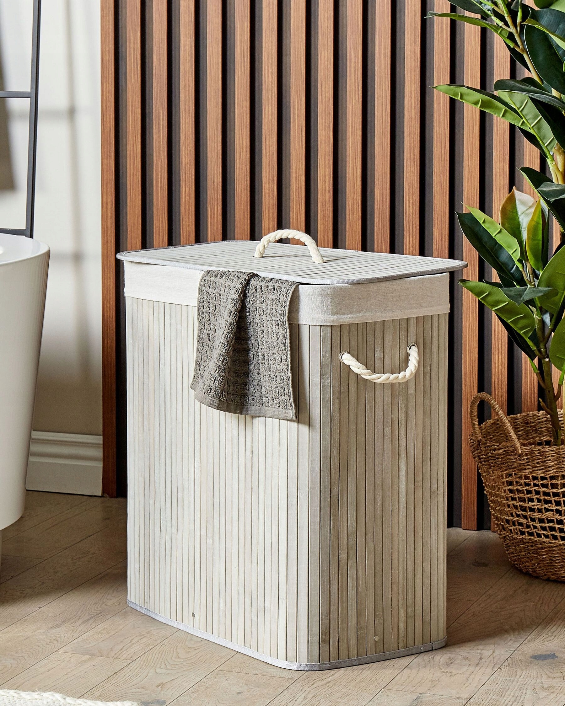 Wygodne przechowywanie dzięki materiałowemu wkładowi