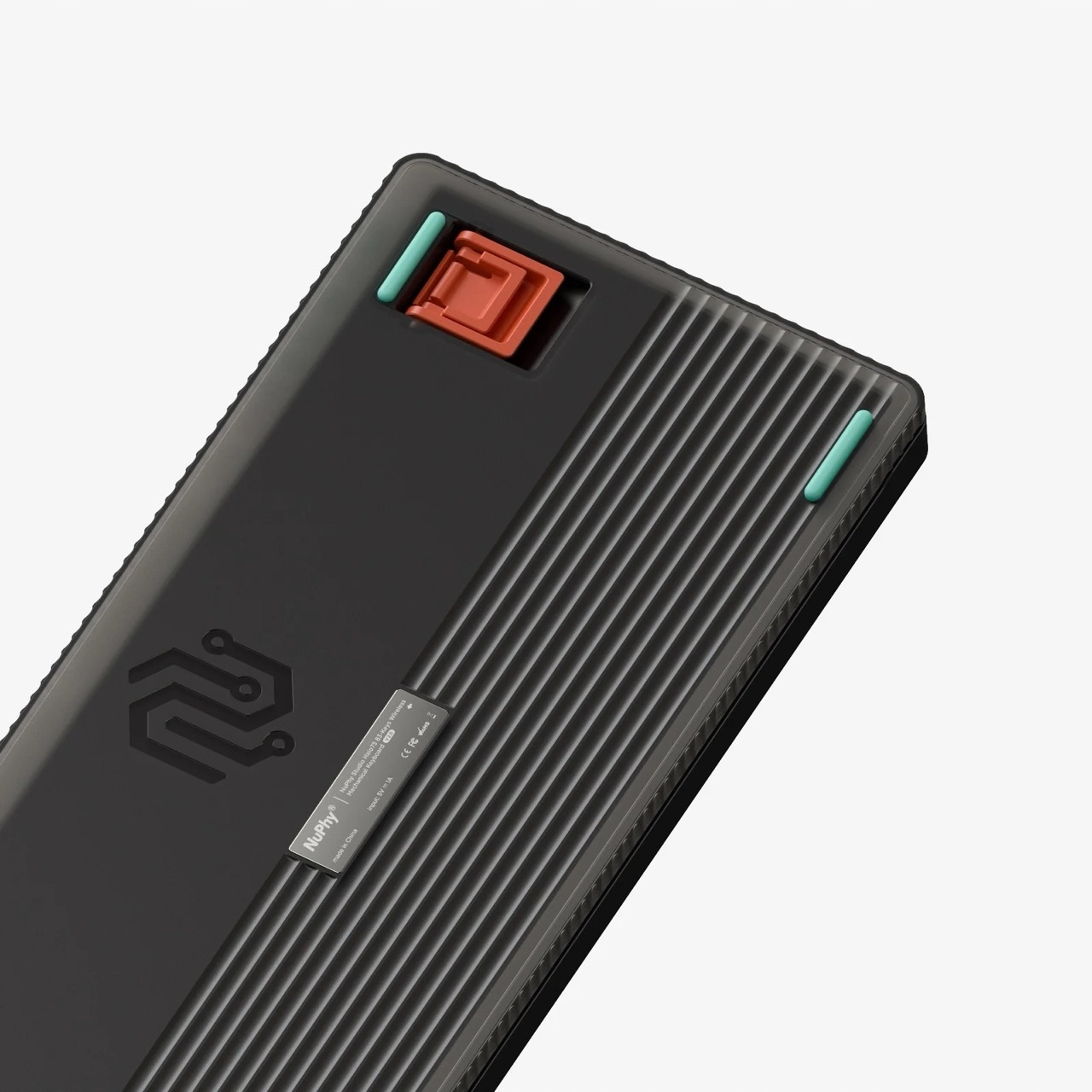 Wiele opcji połączeń: Bluetooth, USB, 2.4 GHz