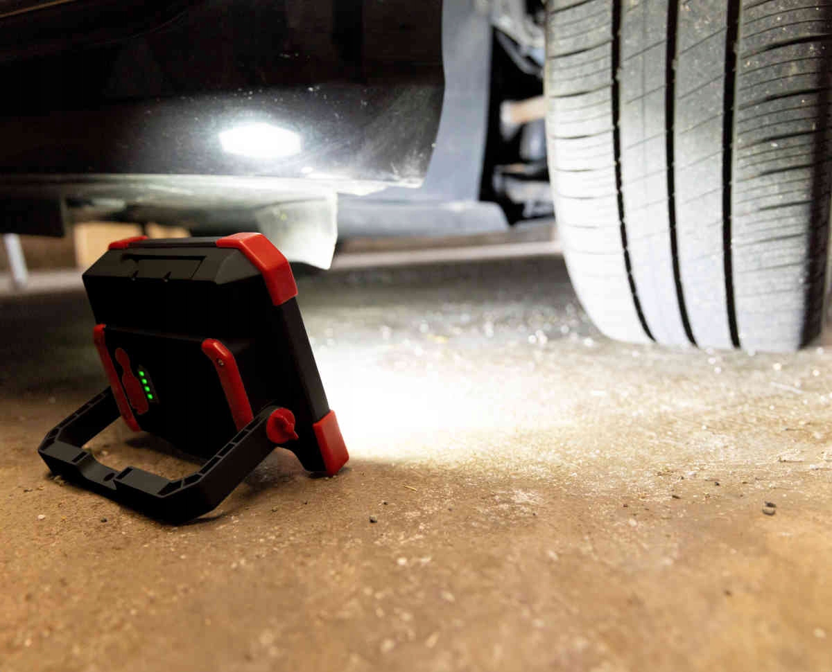 Odporność na wstrząsy i zachlapania (IK07, IP54)