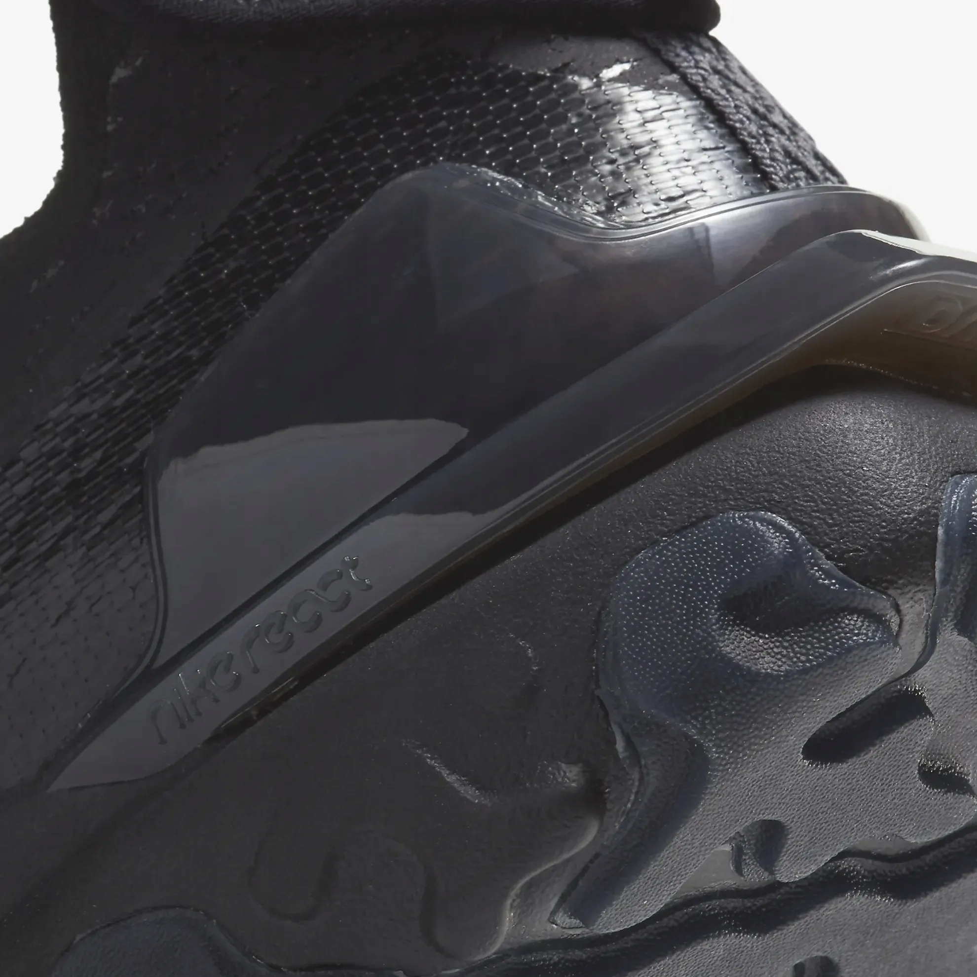 Gumowe poduszki zwiększające przyczepność