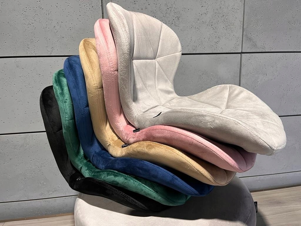 Nowoczesny design i tapicerka welurowa