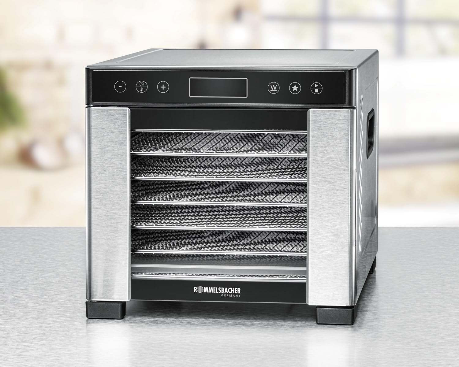 Wydajność i moc – 600 W dla efektywnego suszenia