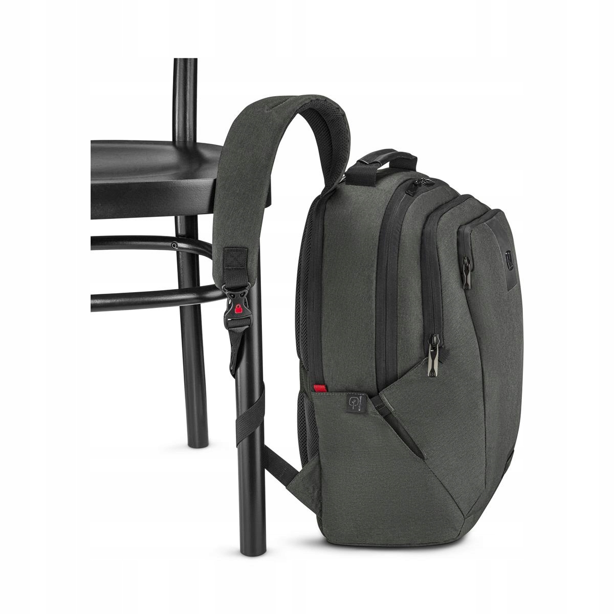 Wymiary plecaka: 320x460x210 mm