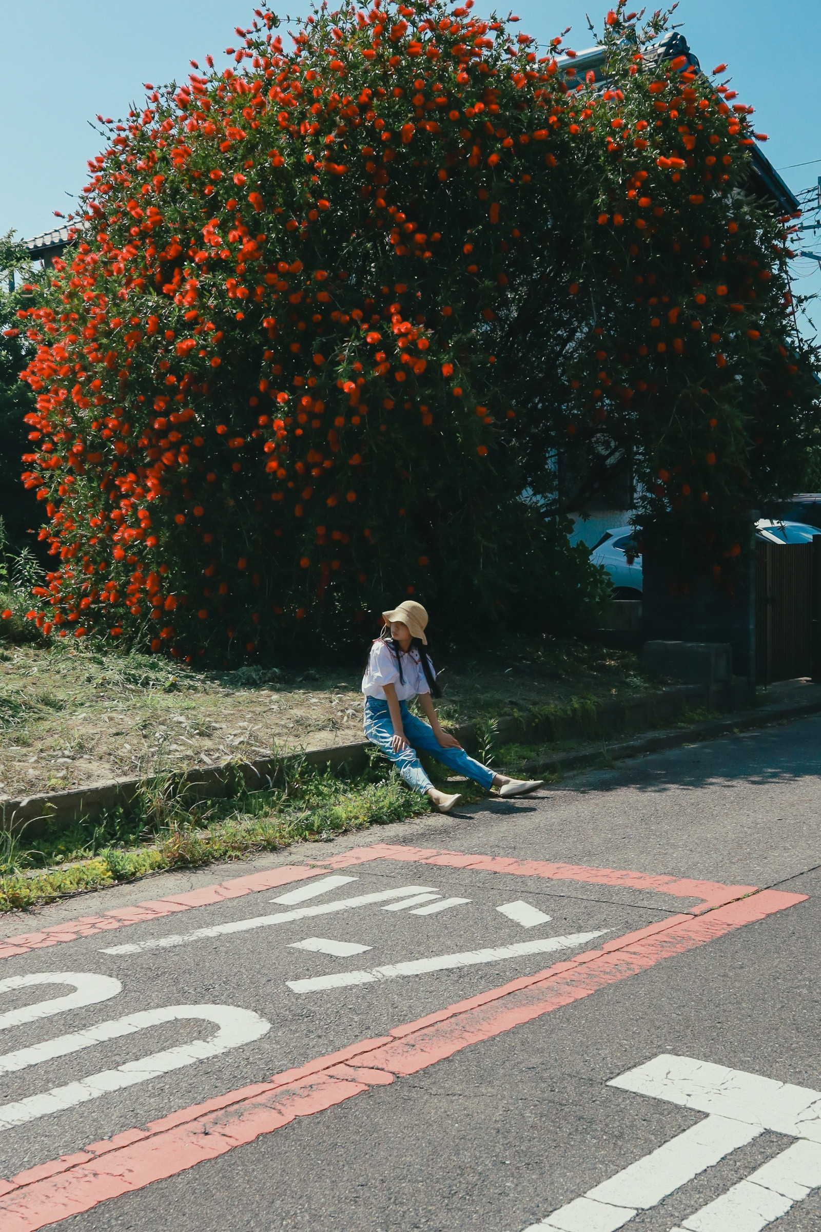 Cichy silnik krokowy dla automatycznego ustawiania ostrości