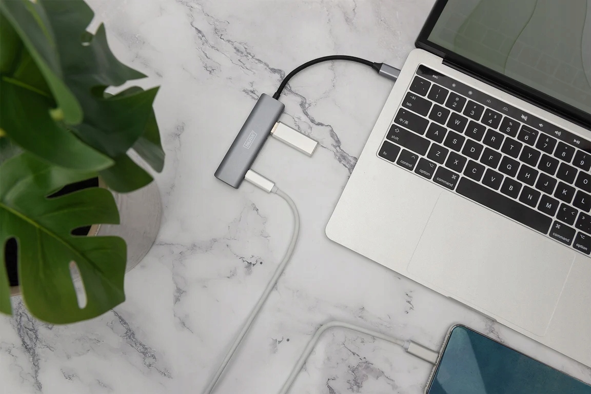 Plug & Play - Łatwe podłączenie i użytkowanie bez instalacji