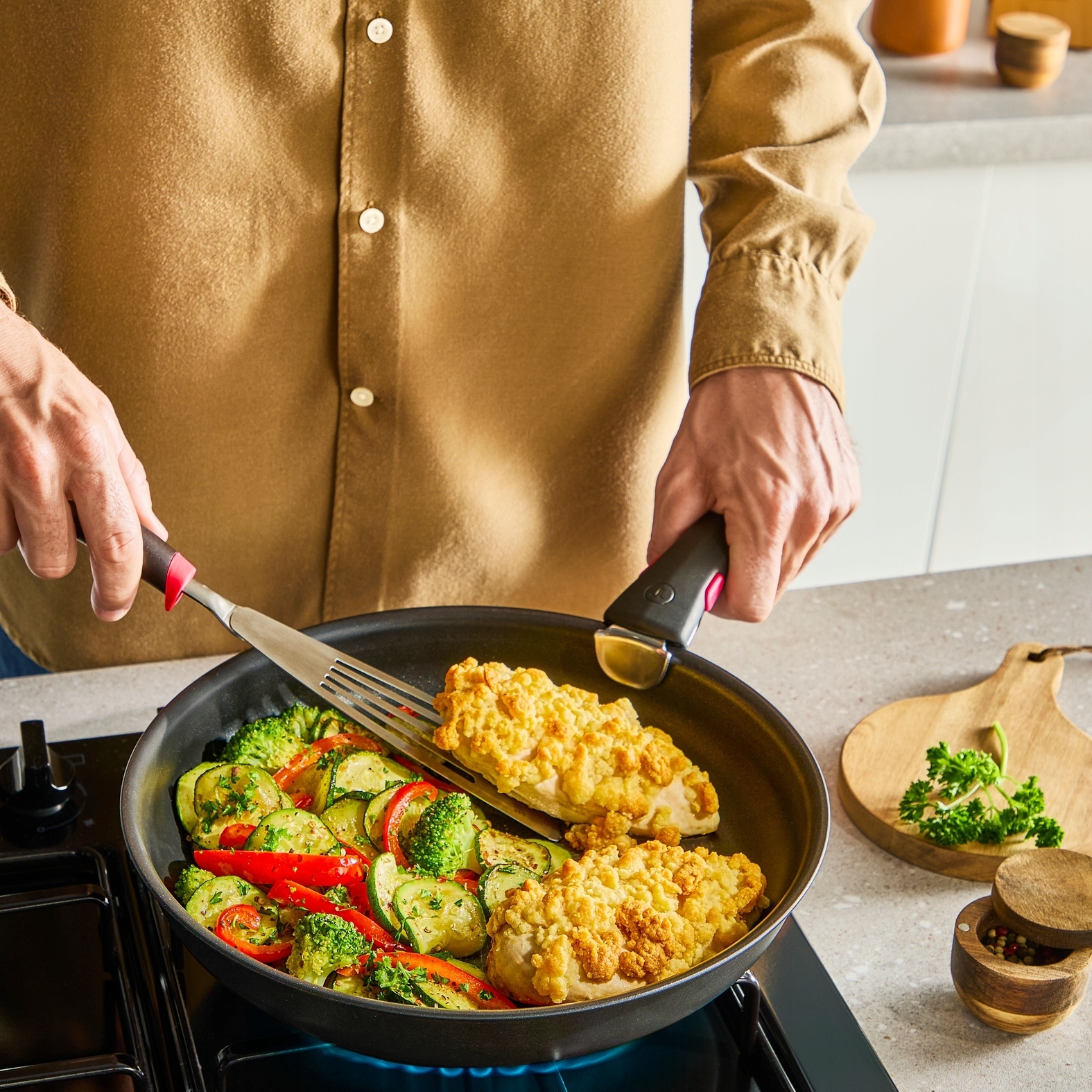 Patelnia Tefal Ingenio Excellence+ 28cm – Idealne rozwiązanie do codziennego gotowania
