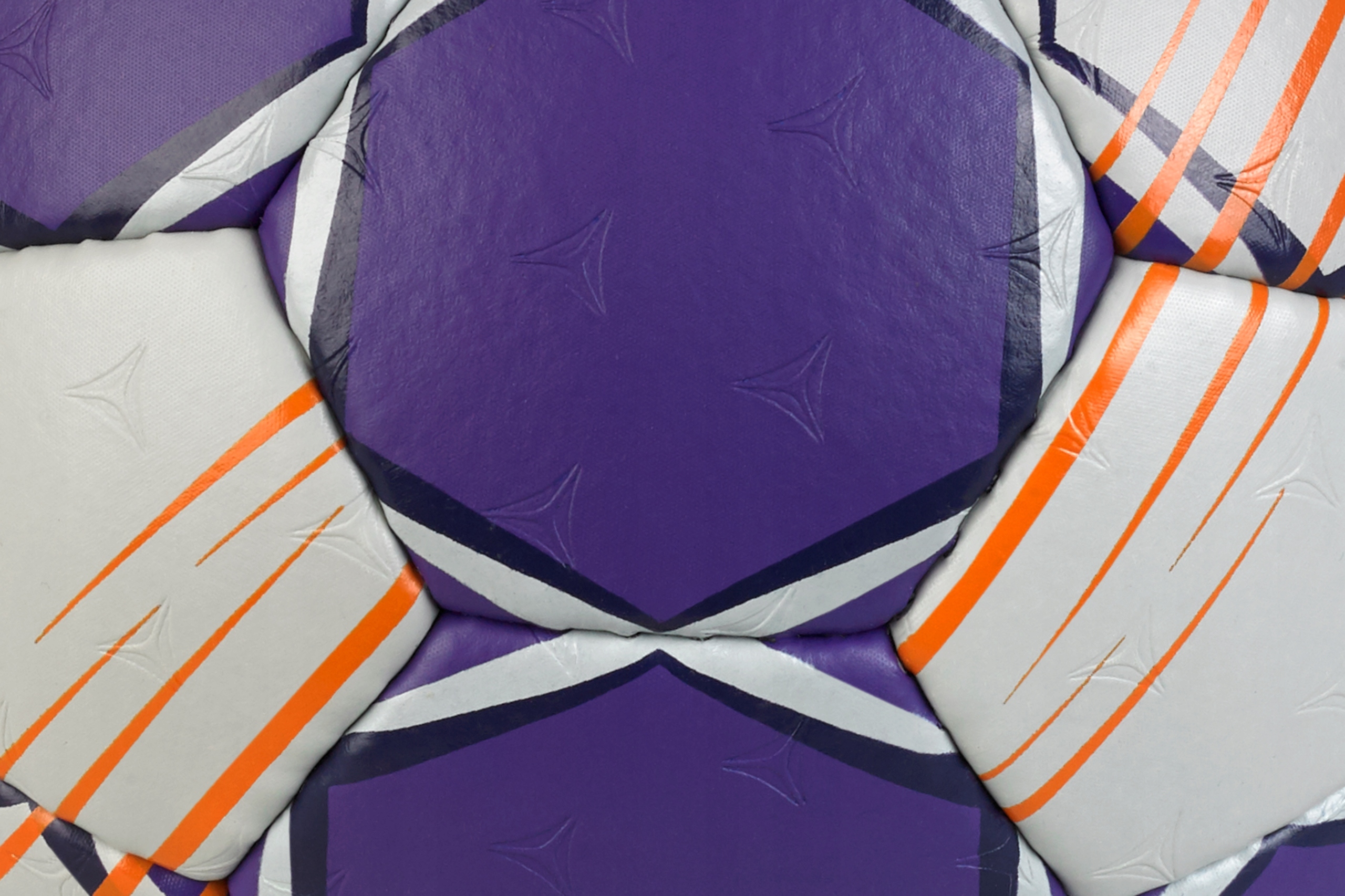 Wysokiej jakości materiały i ręczne szycie