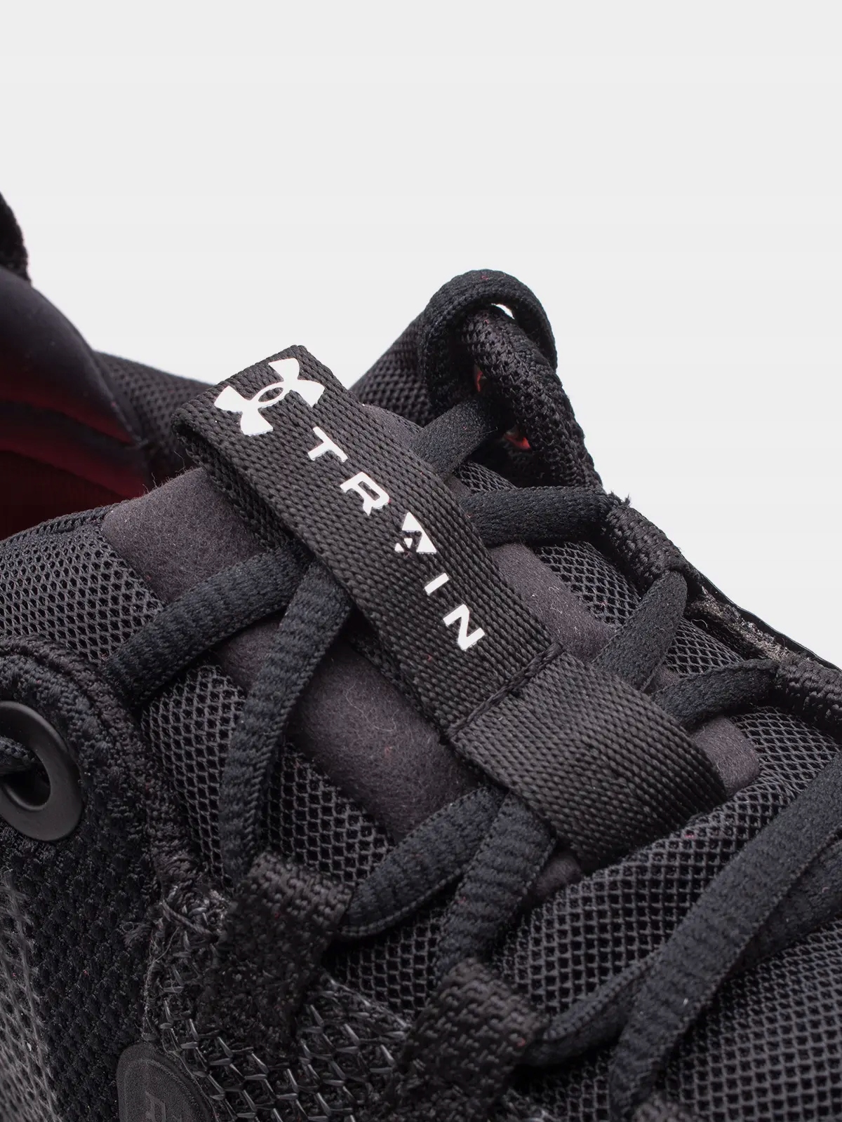 Wnętrze buta zapewniające komfort i ochronę