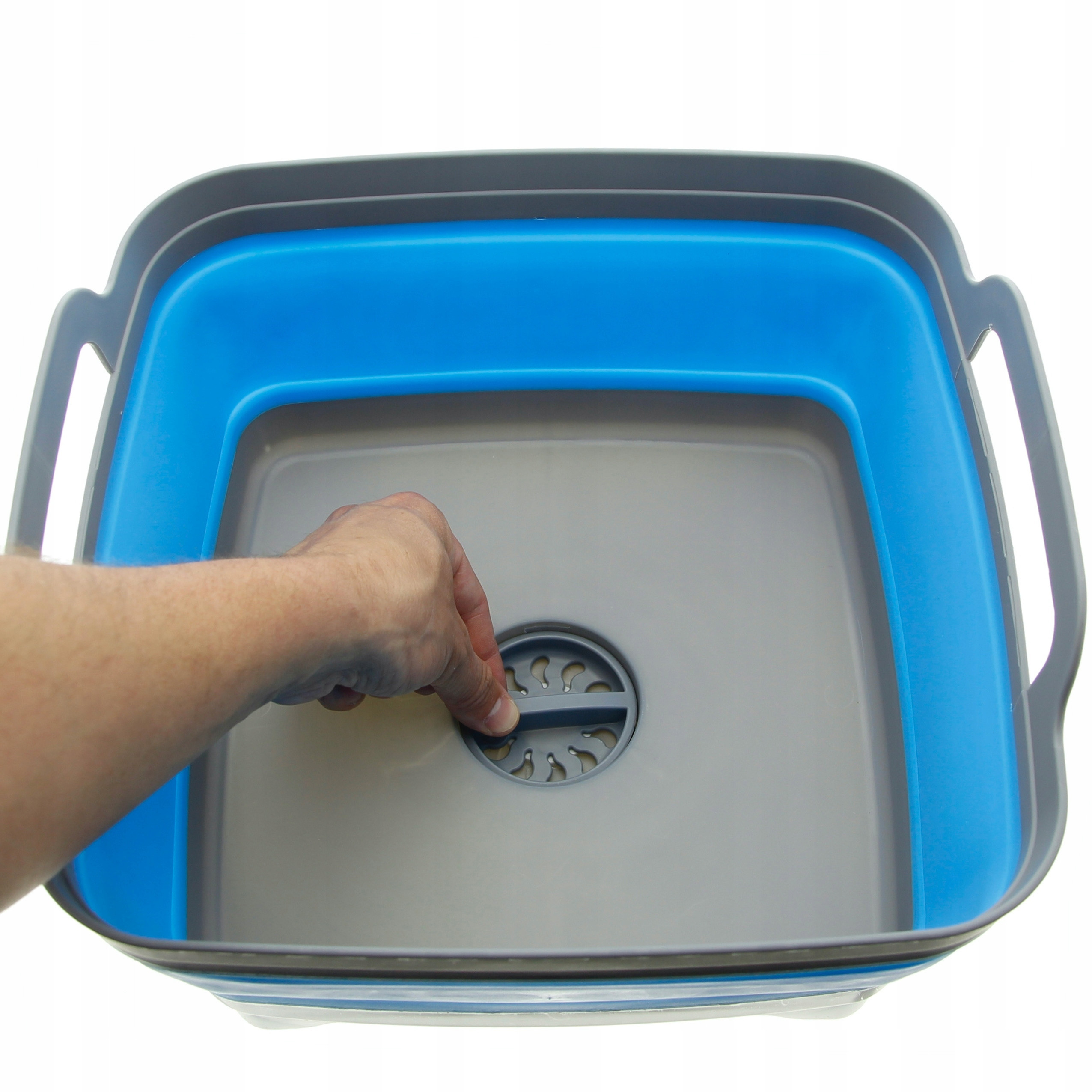 Odkręcany korek – Wygodne opróżnianie wody