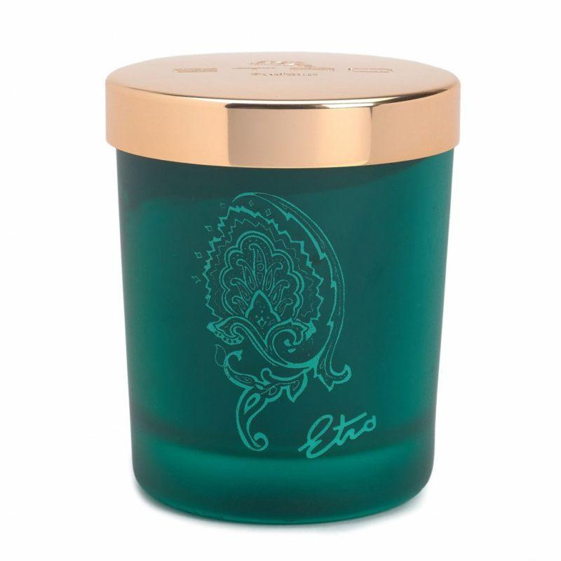 Relaksująca atmosfera dzięki świecy zapachowej