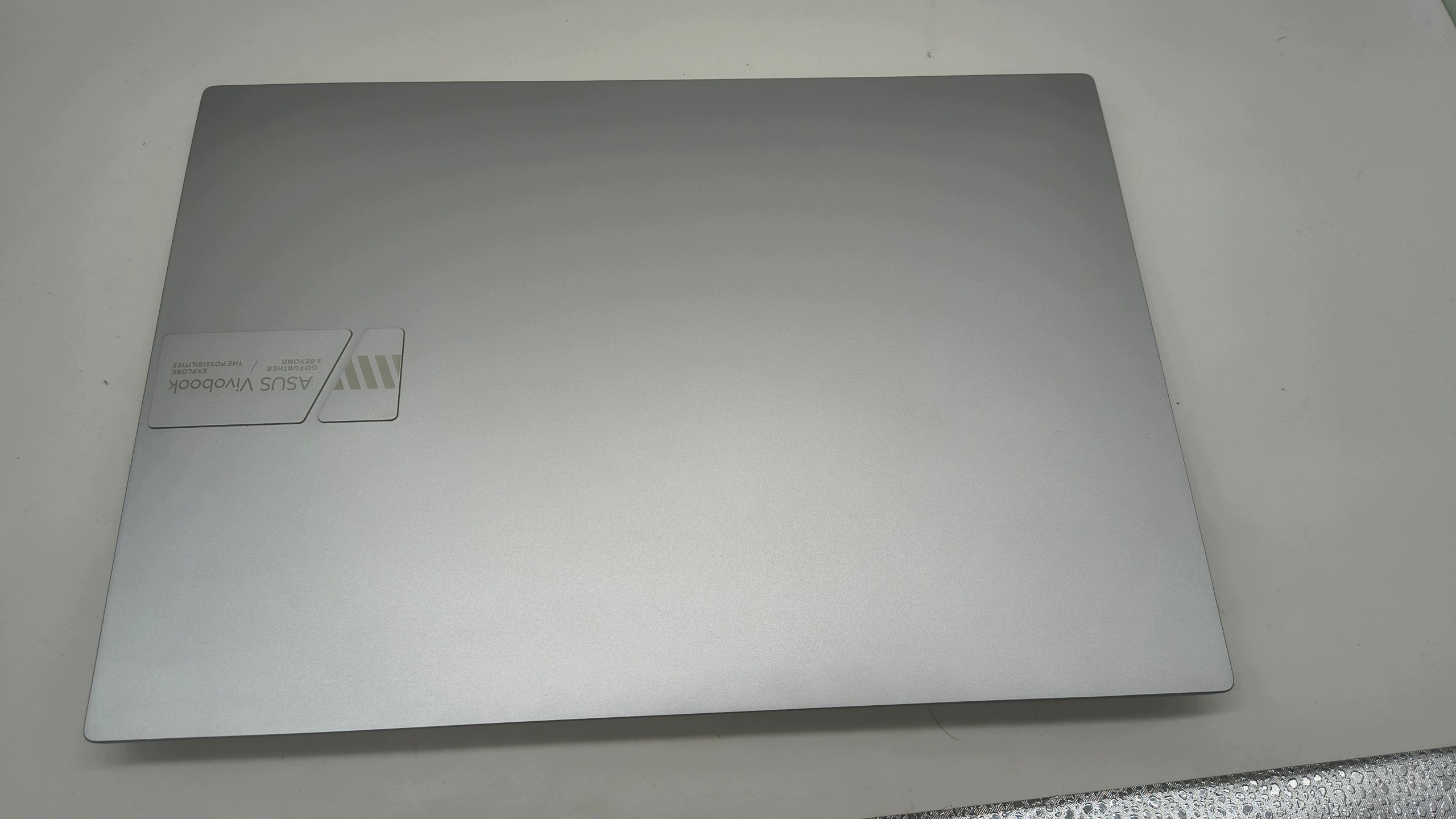 Nowoczesny design i funkcjonalność w Cool Silver
