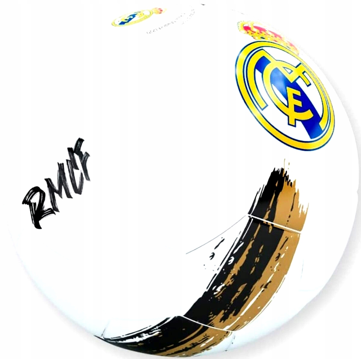 Kontrastowe kolory ułatwiające śledzenie piłki