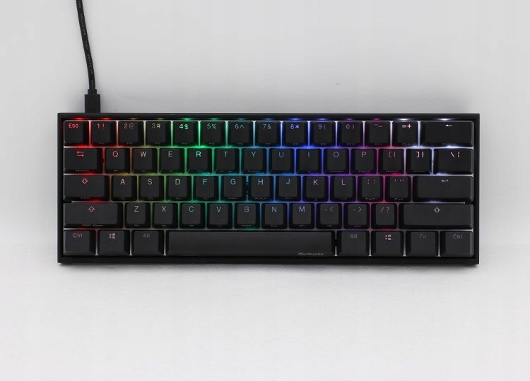 Efektowne podświetlenie RGB LED – Personalizuj swoje doświadczenie