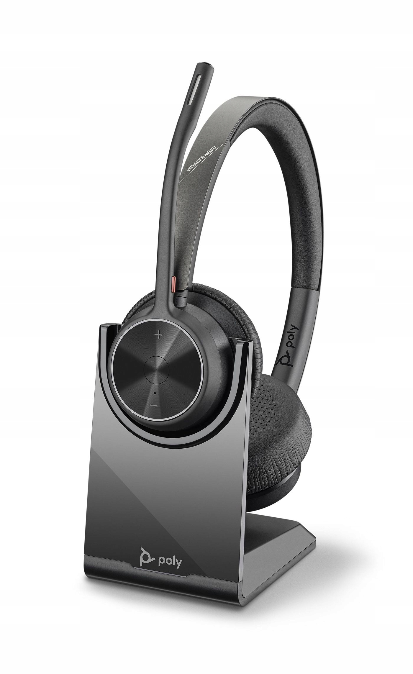 Zestaw zawiera adaptery audio i stację ładującą