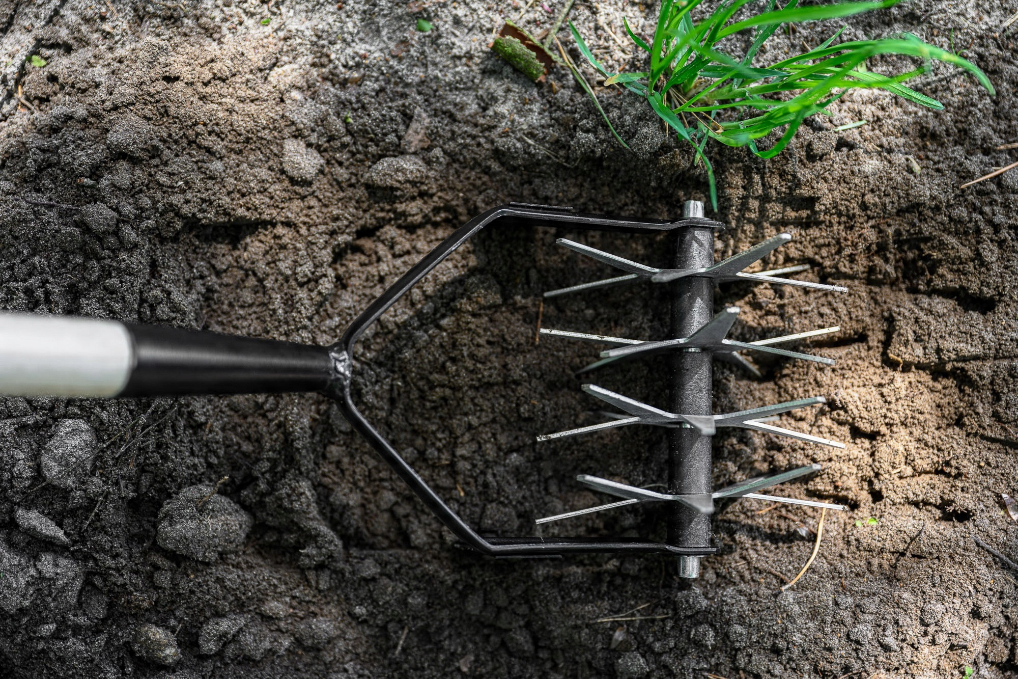 Spulchniacz BIG – Idealne narzędzie do pielęgnacji ogrodu