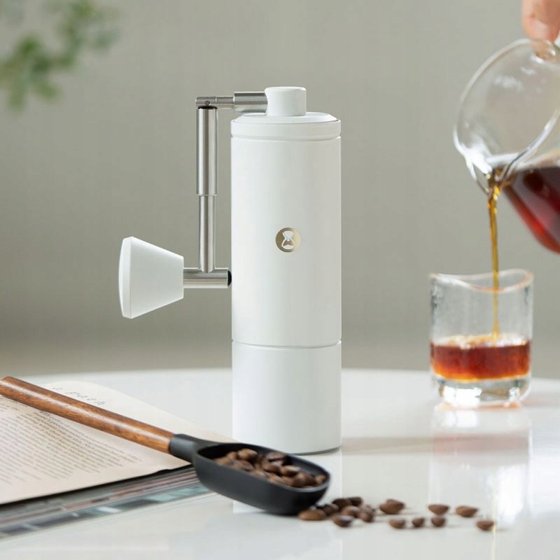 Wysokiej jakości wykonanie z metalu i nowoczesny design