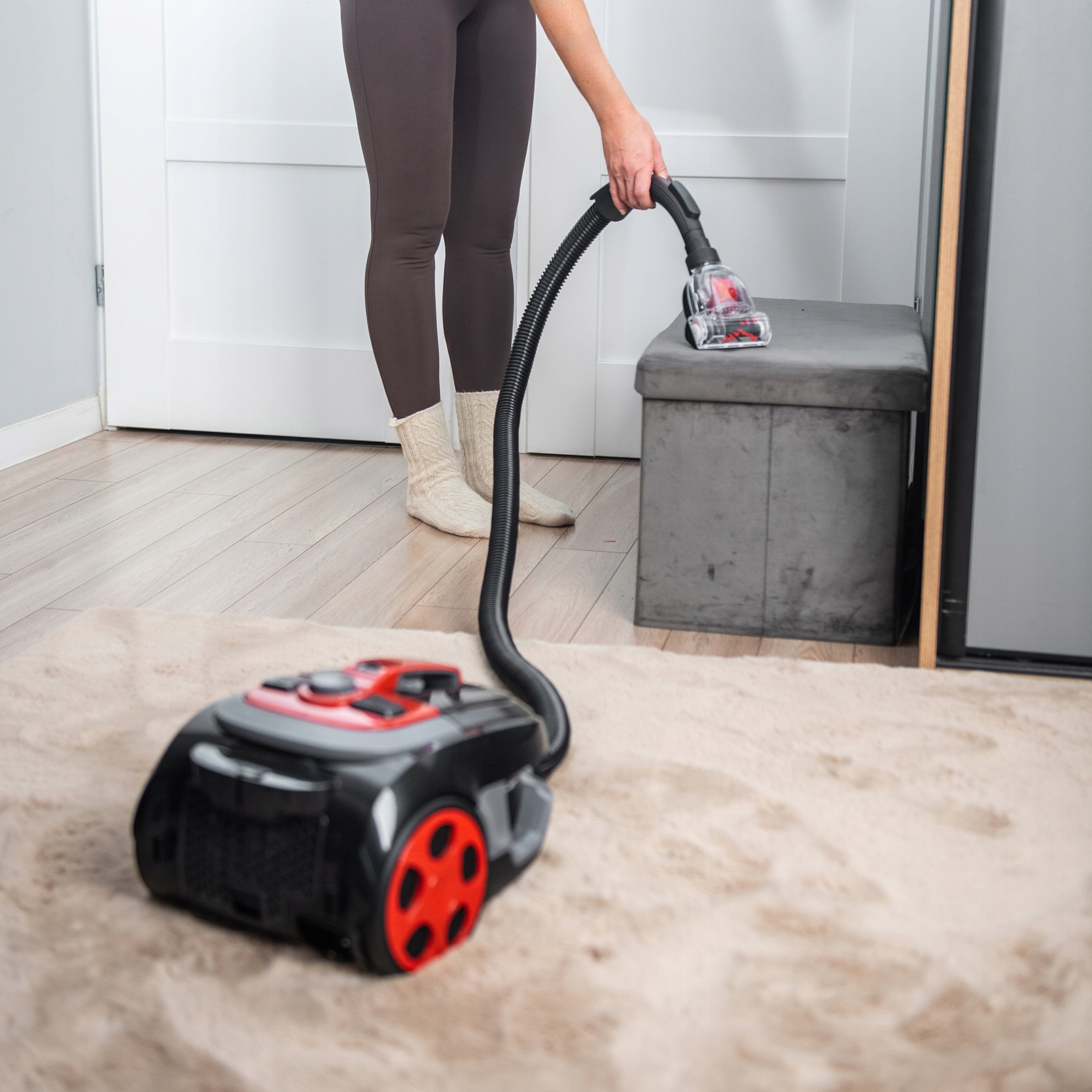 ODKURZACZ CYKLONOWY LEHMANN BEZWORKOWY TURBOSZCZOTKA max 4000W HEPA CICHY Cechy dodatkowe ODKURZACZ BEZWORKOWY