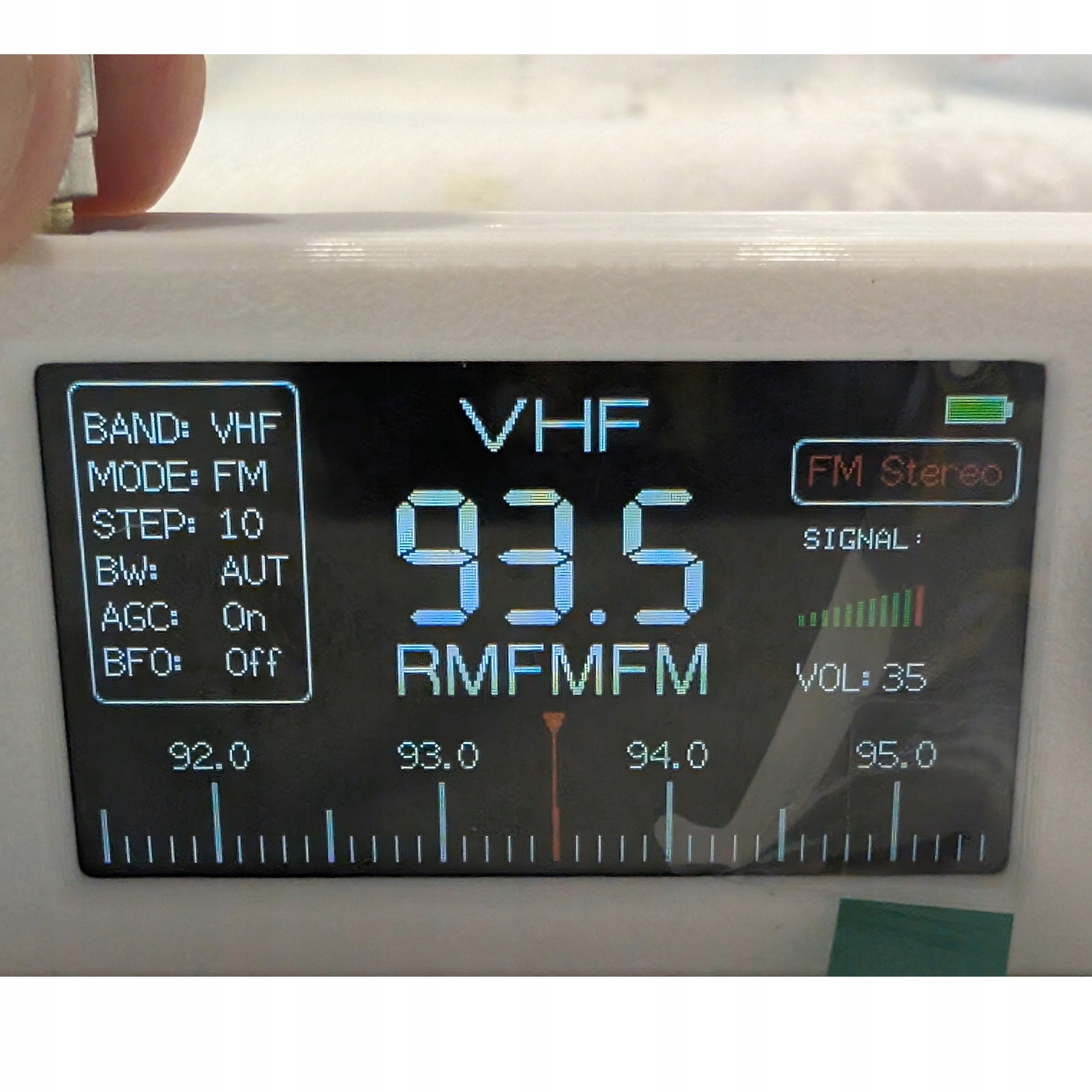 Funkcje odbioru szerokopasmowego – od AM do FM