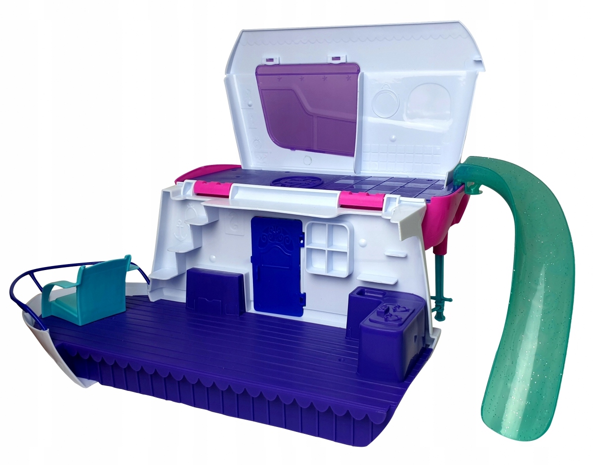 Dwupoziomowy jacht do zabawy