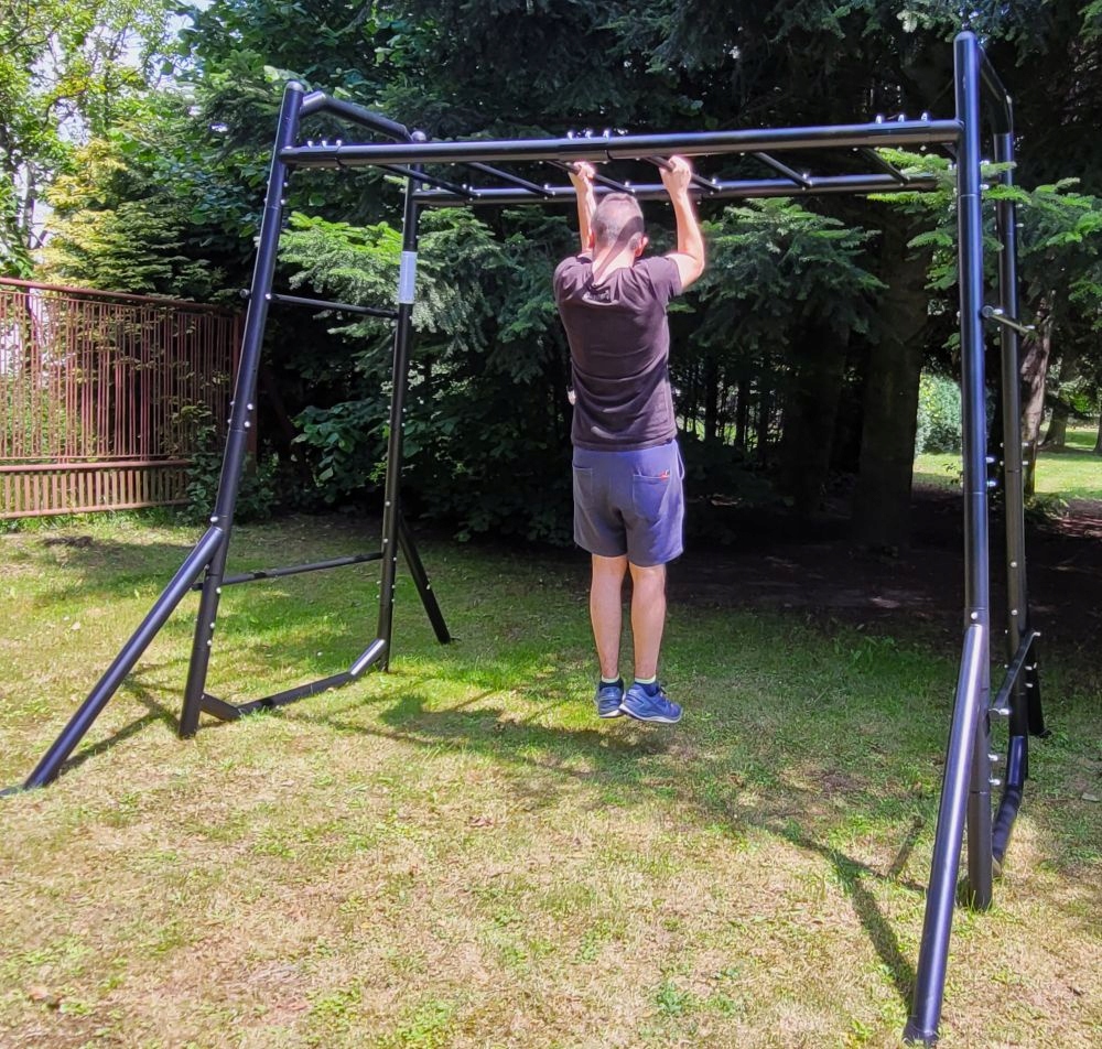 Wielofunkcyjna konstrukcja do zabawy i ćwiczeń