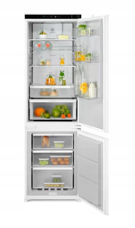 Electrolux E7MNPD18S – Lodówka GreenZone 700 z funkcjami oszczędzania energii