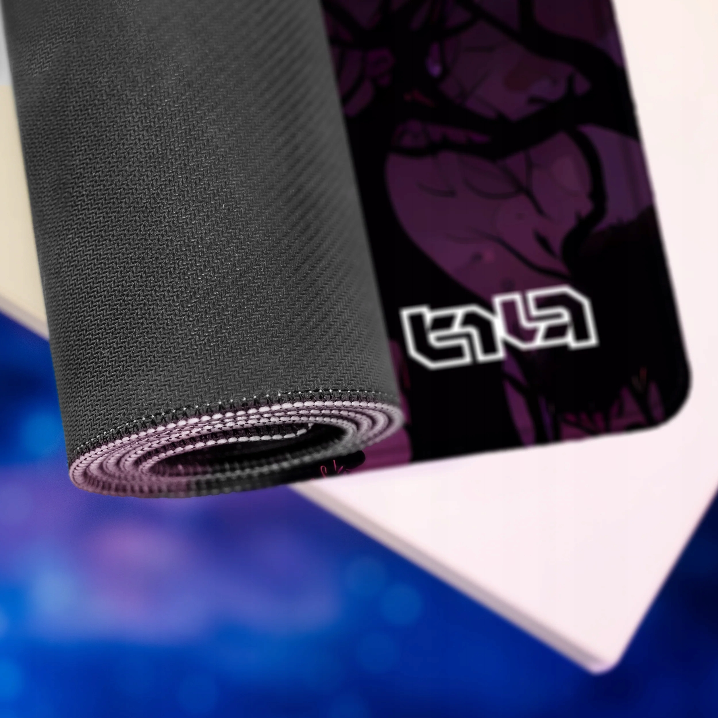 Ręcznie obszyte krawędzie – Elegancja i trwałość na długie lata