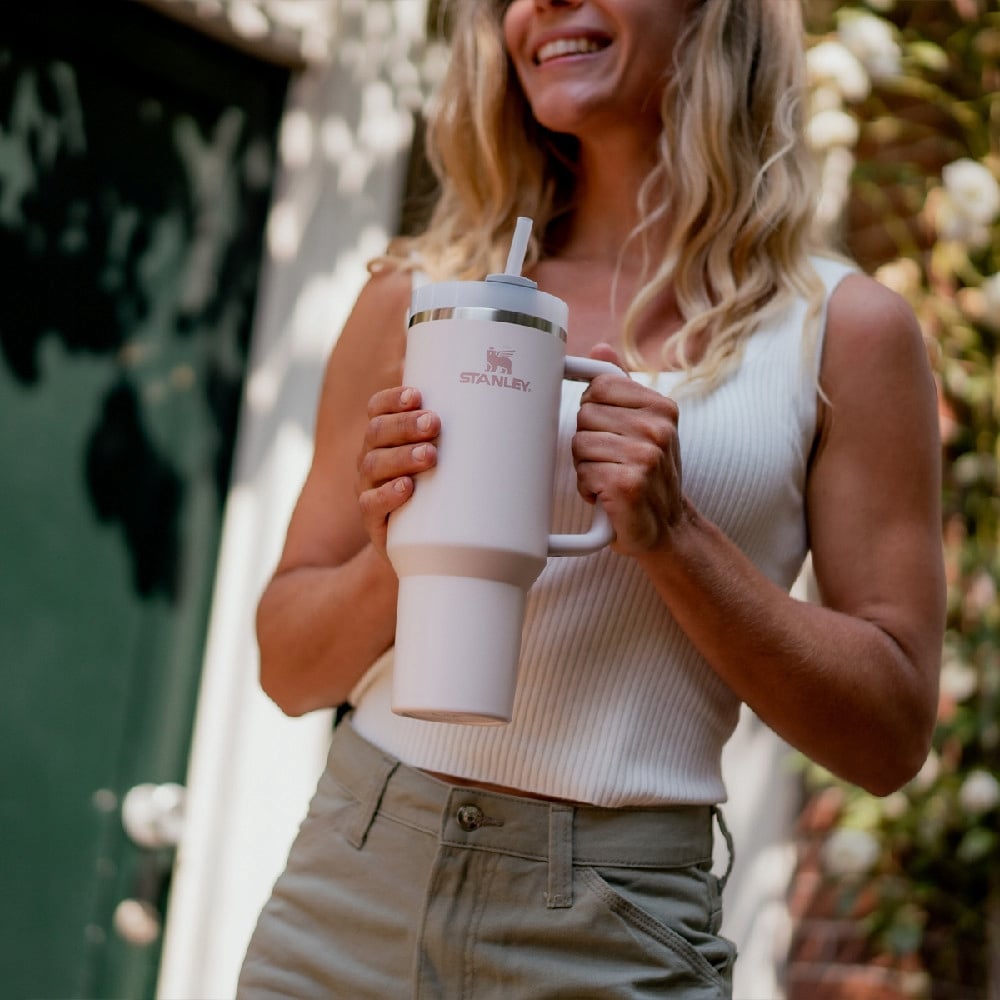 Ekologiczna konstrukcja z recyklingowanej stali nierdzewnej