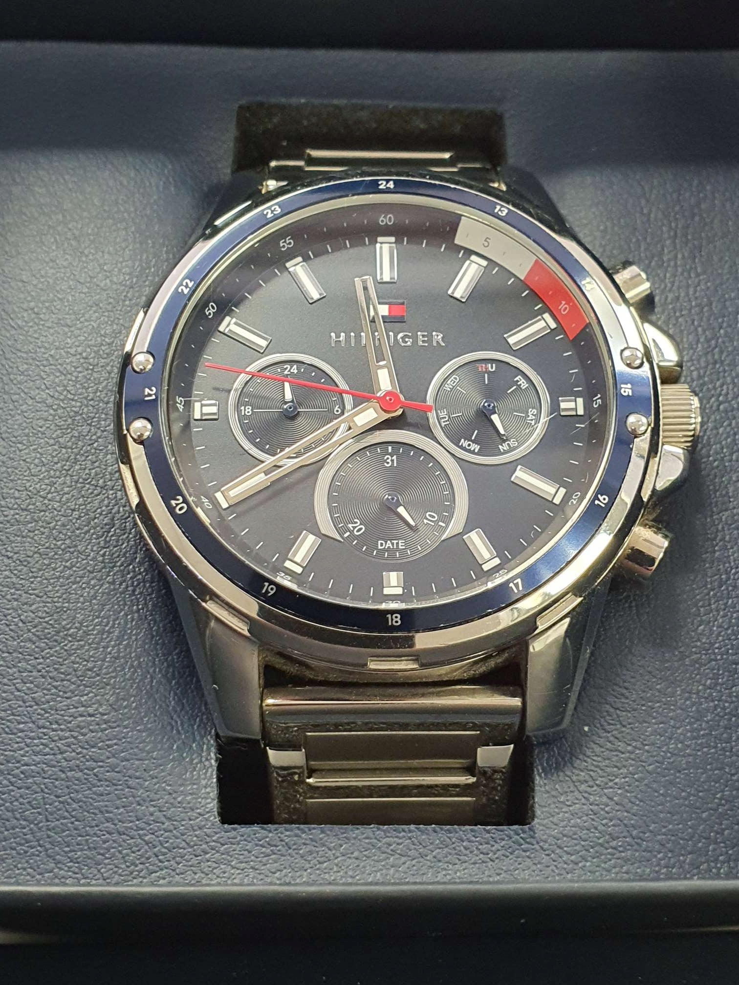 Modny design – Idealny do wielu stylizacji