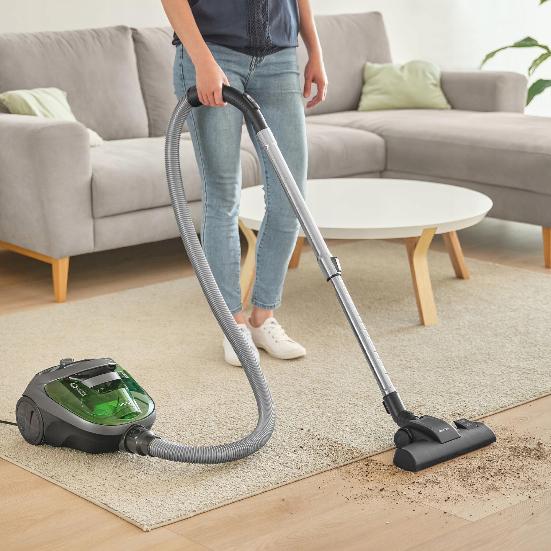 Akcesoria w zestawie – Wszechstronność w sprzątaniu