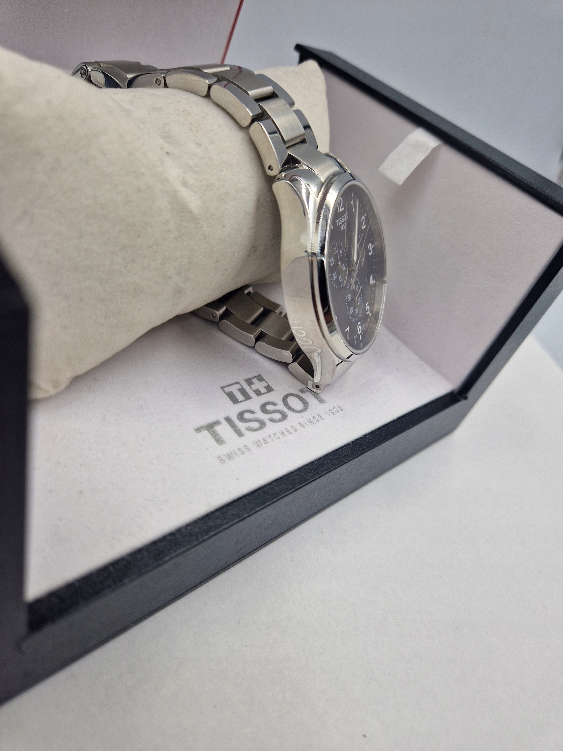 Zegarek Tissot Chrono XL T116.617.22.041.00 – Elegancja i precyzja w jednym