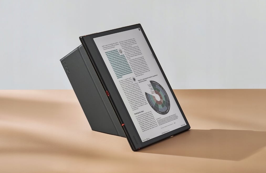 Stylowy kolor – Ciemno-szare etui, które wyróżnia się na tle innych