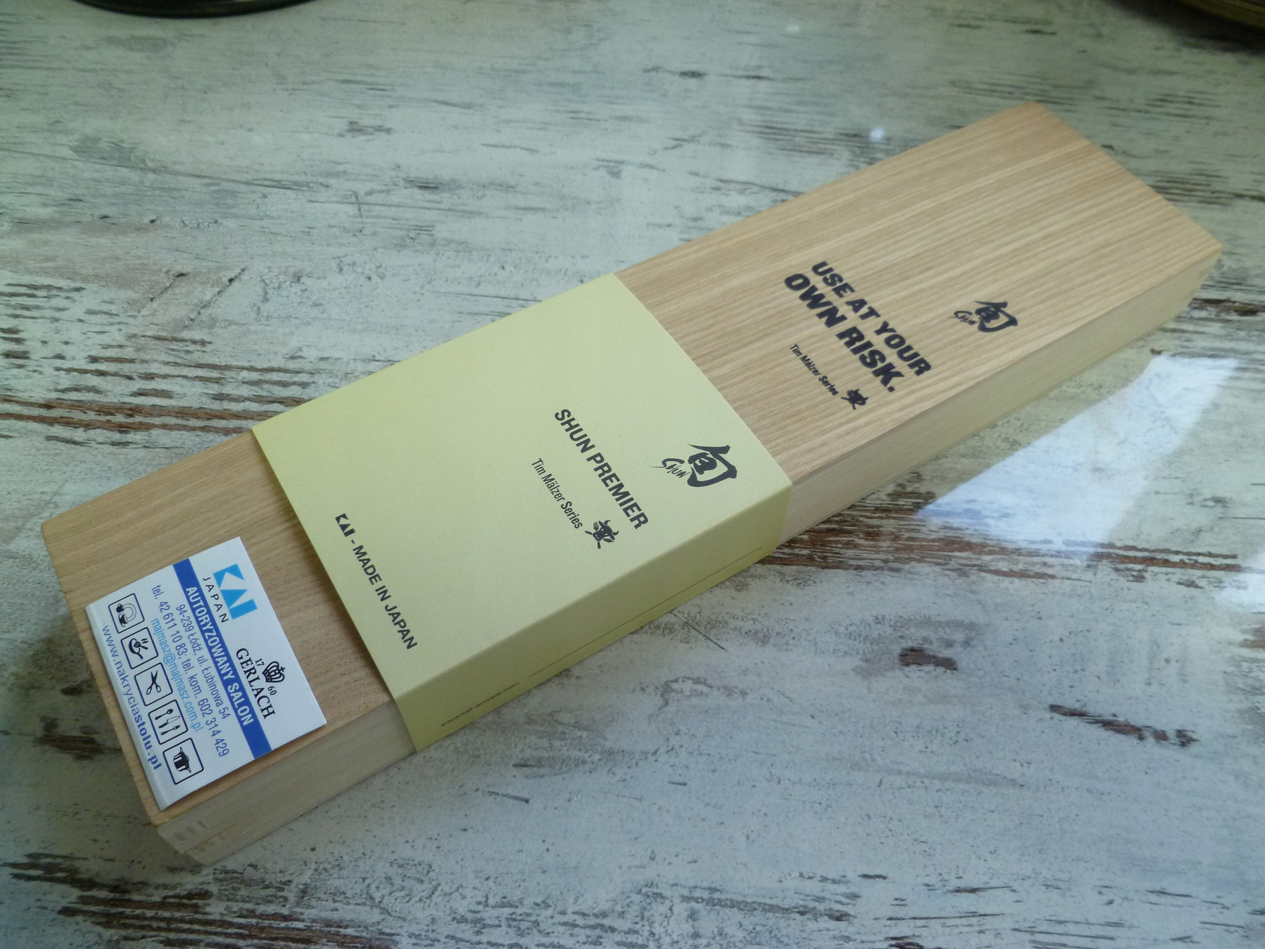 Eleganckie drewniane etui – idealne na prezent