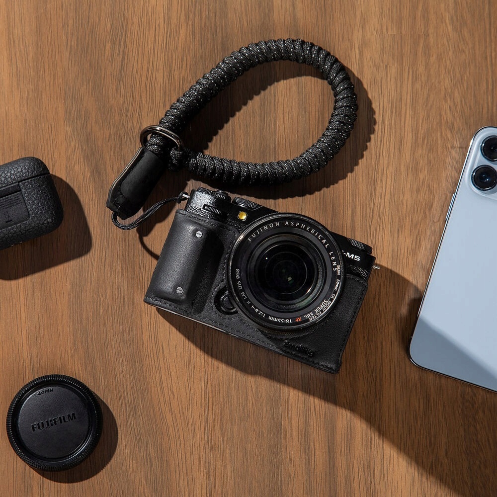 Futerał Smallrig Leather Half Case Kit do FUJIFILM X-M5 (4879) – Ochrona i styl w jednym