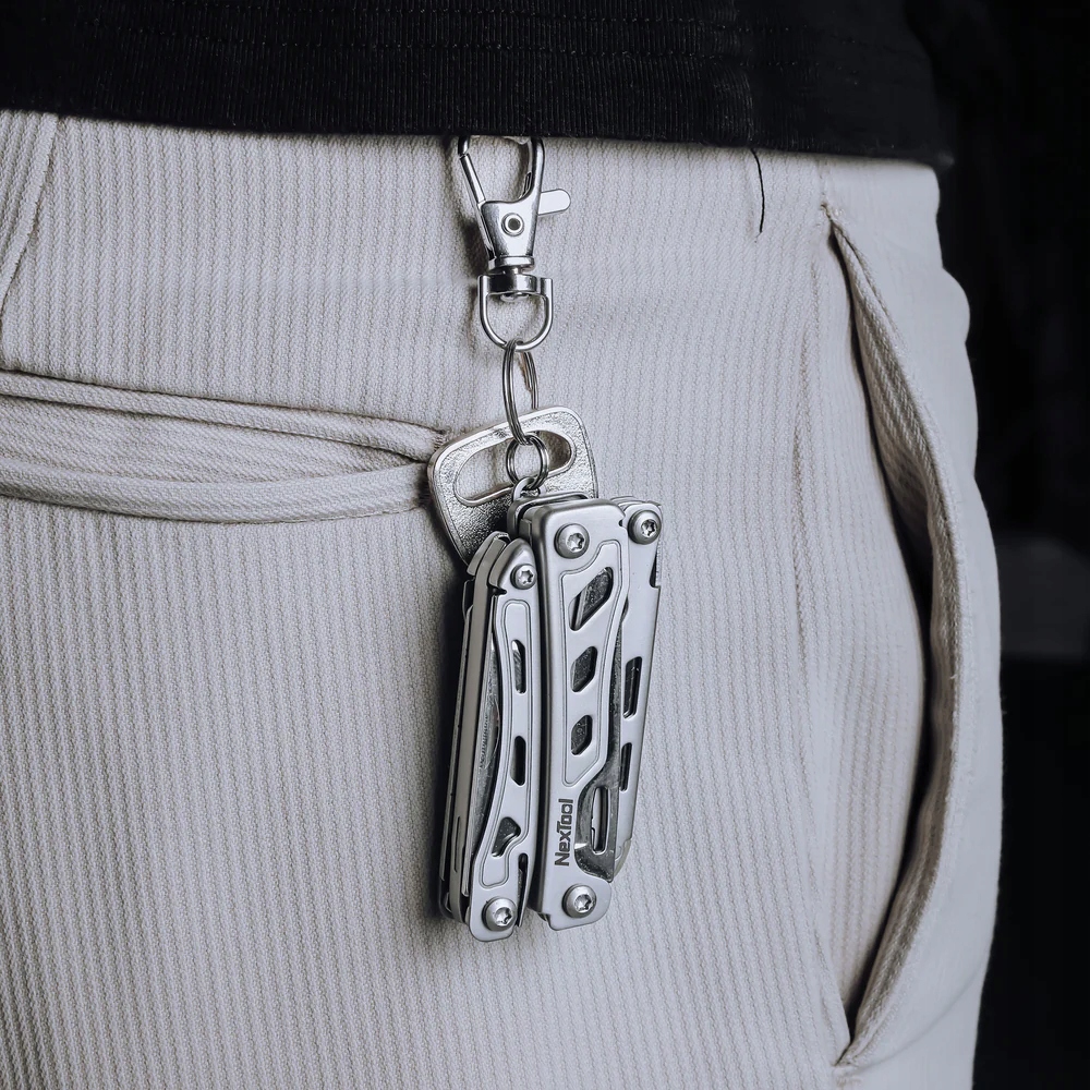 Mini Flagship Multi Tool F12 NE20410 – Niezawodny towarzysz w każdej sytuacji