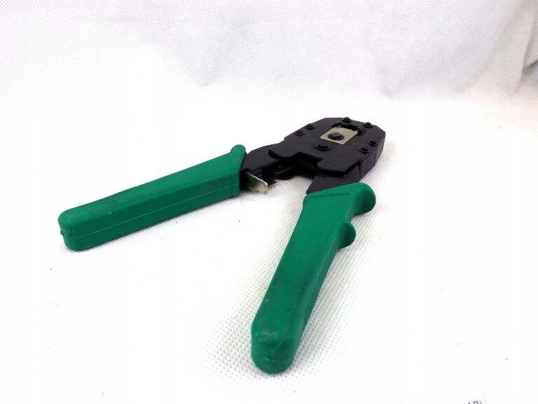 Ergonomiczny design i kolor czarny