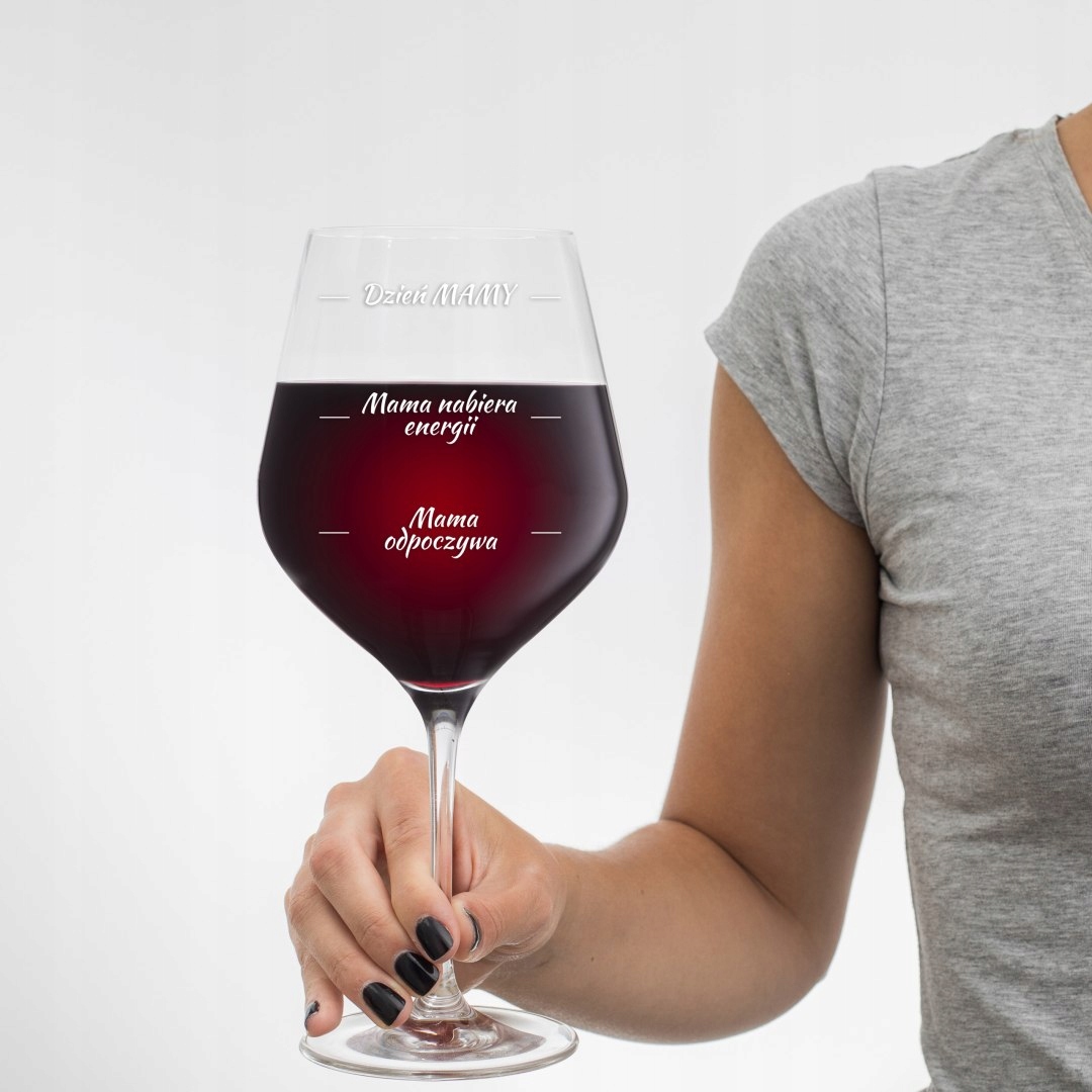 Relaks w wielkim stylu – Kieliszek, który robi wrażenie
