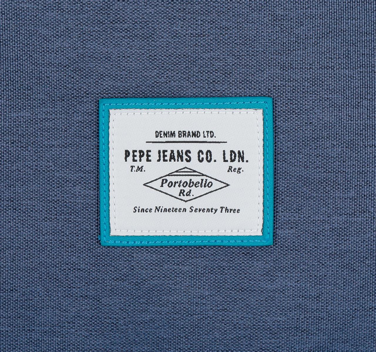 Wytrzymały materiał poliestrowy z elementami odblaskowymi