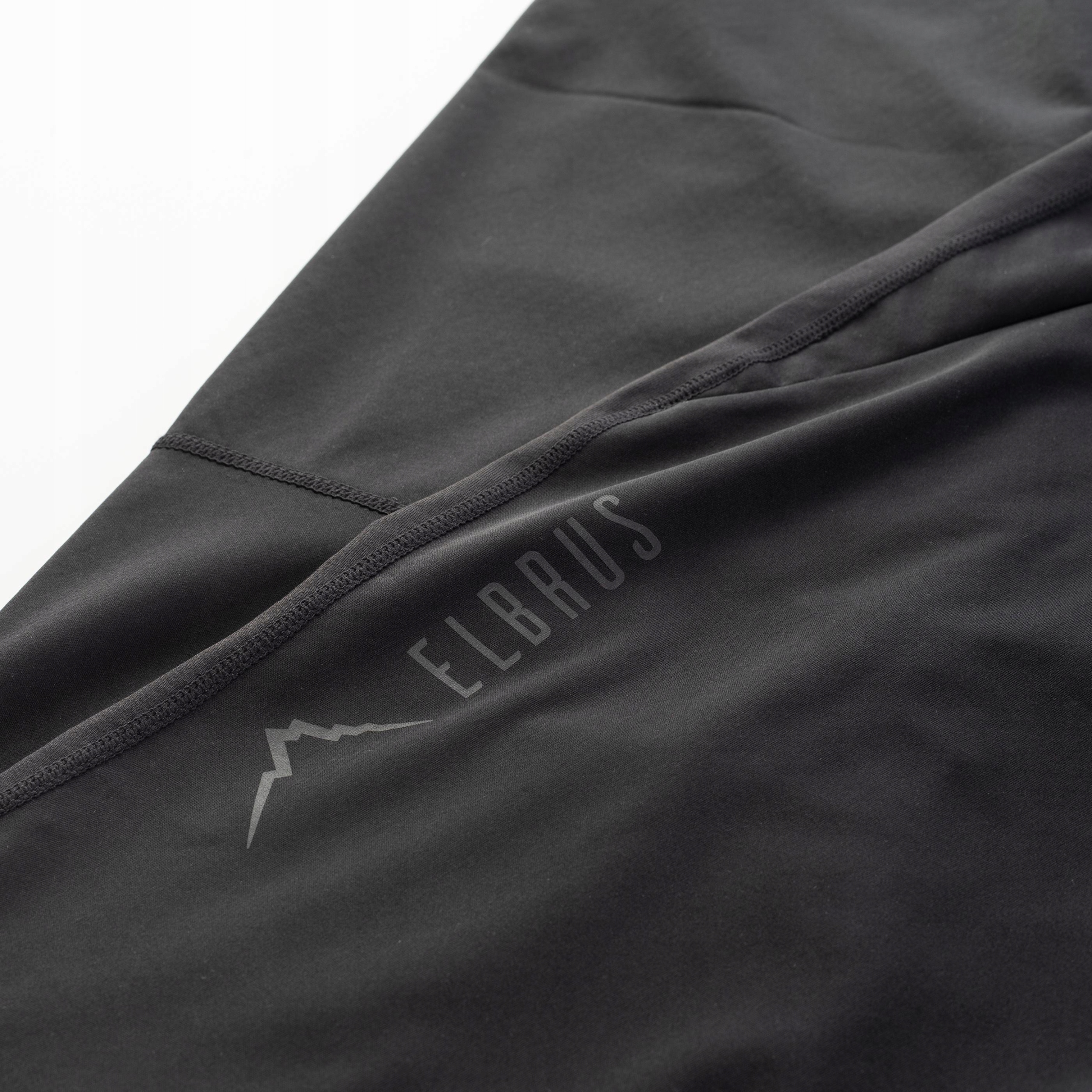 Materiały wysokiej jakości – 100% poliester i mikropolar