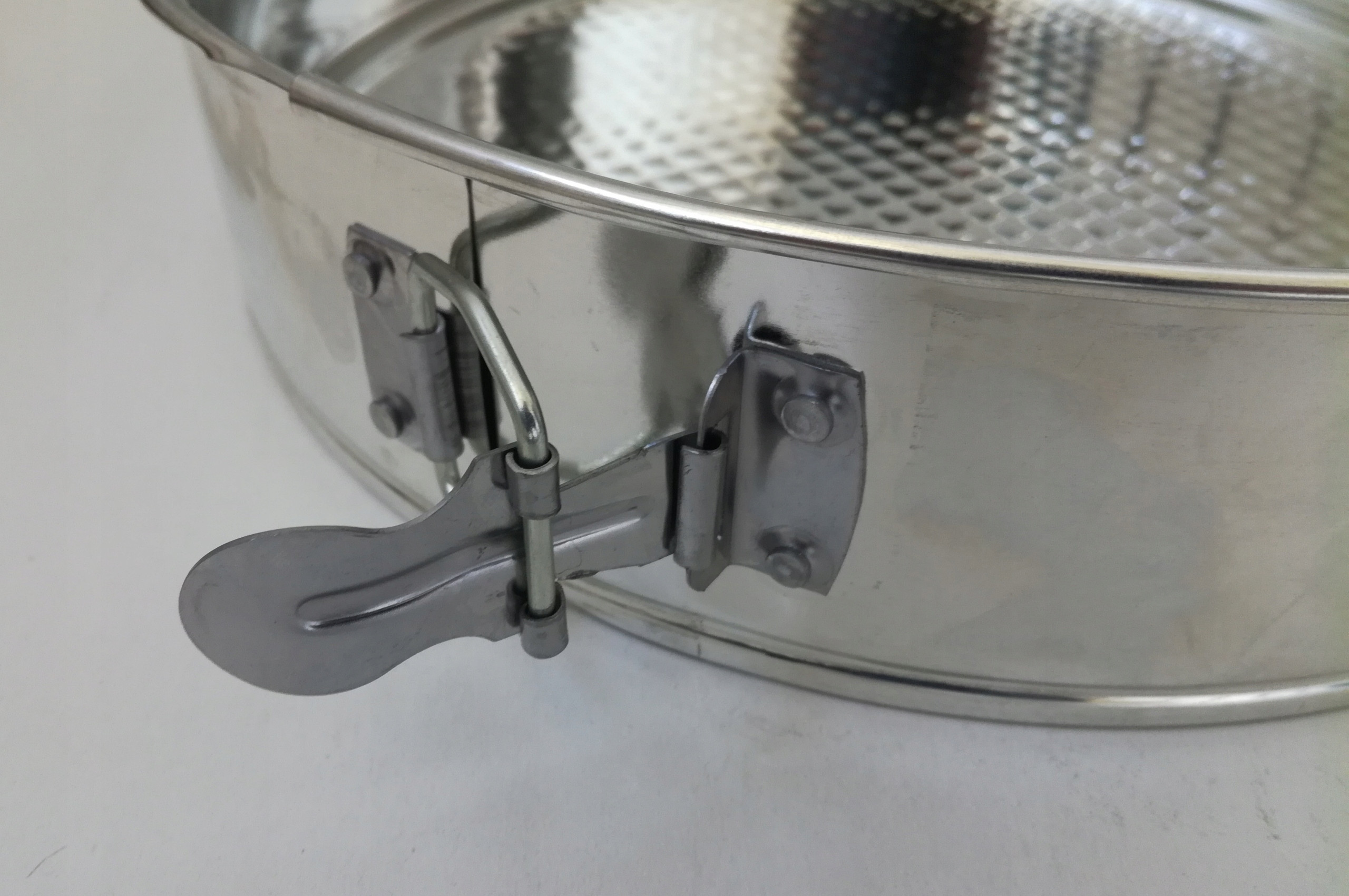 Wysokiej jakości stal ocynkowana – Trwałość i odporność na uszkodzenia