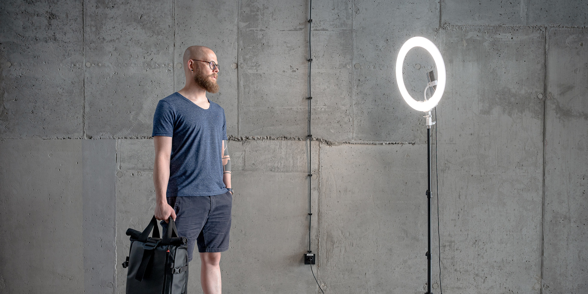Lampa pierścieniowa LED Newell RL-18A - WB (3200 K - 5500 K) - Arctic White