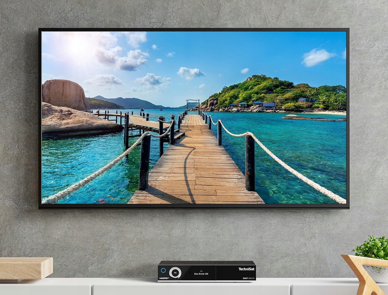 Cyfrowy odbiornik satelitarny z jakością HD-TV