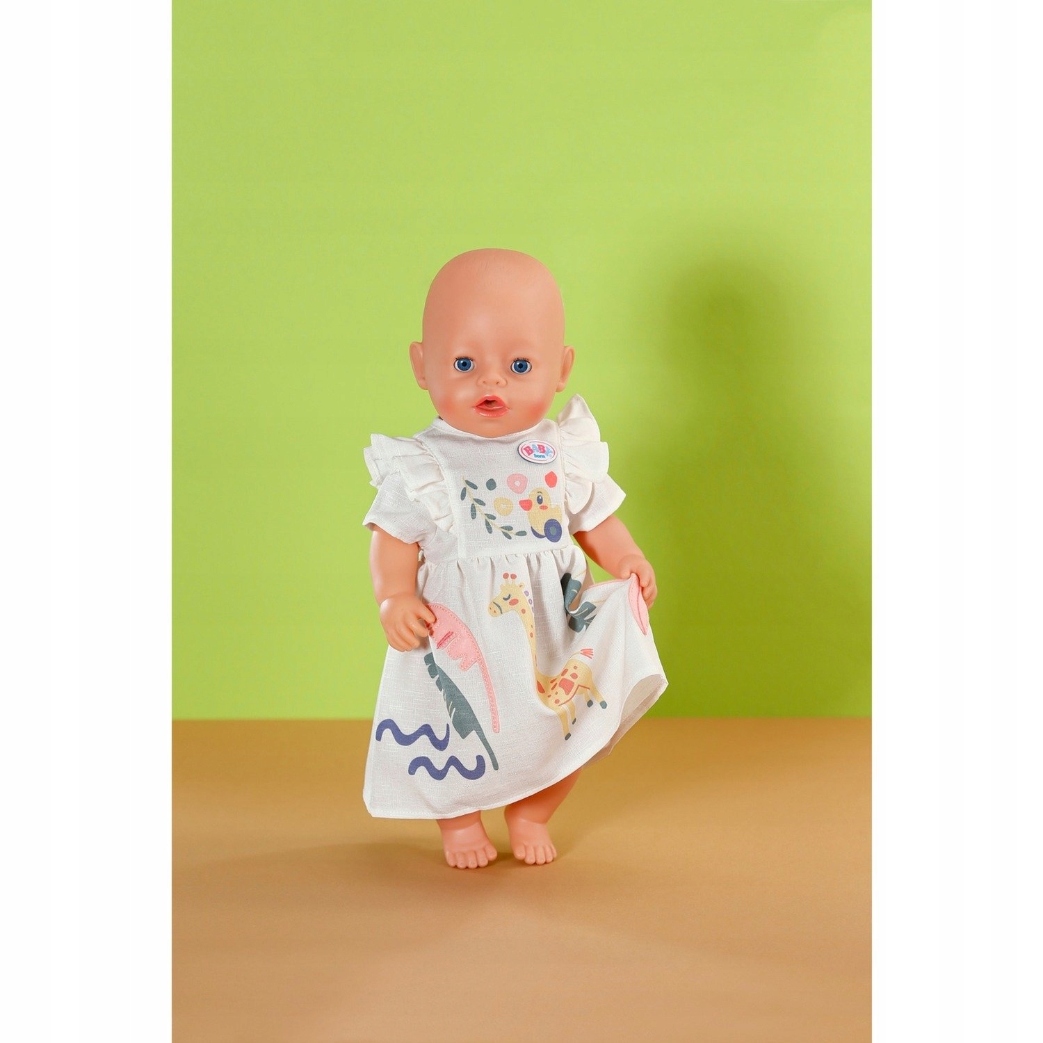 Styl i komfort w jednym – Sukienka dla lalki Baby Born
