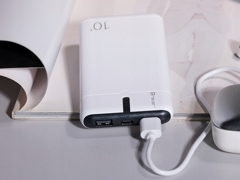 Powerbank EnerGo 10000mAh – Niezawodne źródło energii w podróży