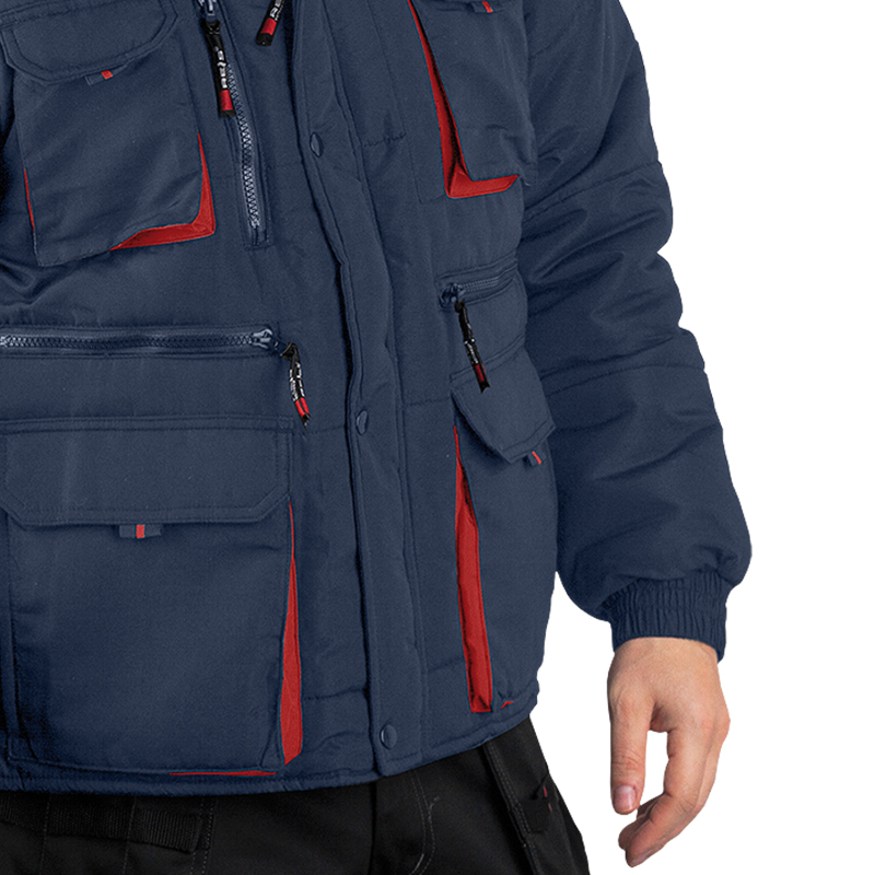 Stylowy design – Kolorowe wstawki i przedłużany tył