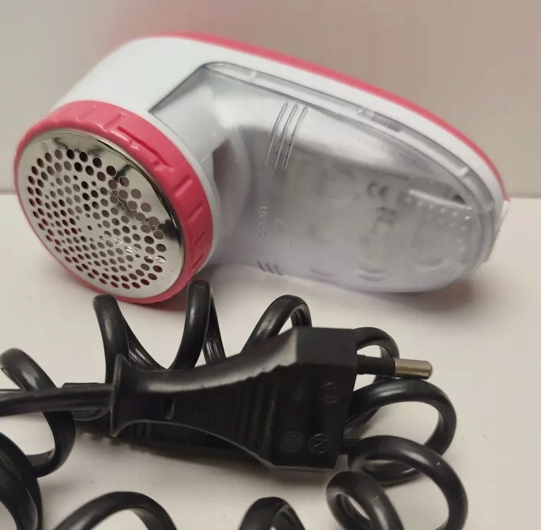 Jak dbać o golarkę do ubrań