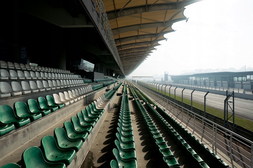 Wysoka jakość obrazu dzięki podwójnym elementom asferycznym