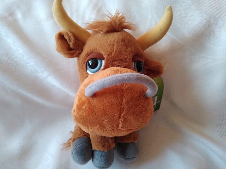 Wymiary Maskotki: 22 x 22 x 14 cm – Doskonała do Zabawy i Kolekcjonowania